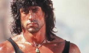 Сталлоне захистив дівчину і загримів за ґрати