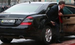 Автомобіль кортежу Януковича потрапив у ДТП. Загинула людина