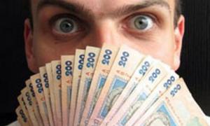 Зарплати в Україні зростають повільно, але стабільно