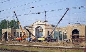 Залізниця злила приватній фірмі 24 мільйони на Краматорський вокзал, який ремонтують самі залізничники