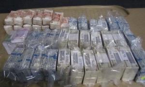 Росіянин намагався вивезти з України 46 мільйонів гривень у паливному баку