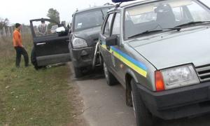На Рівненщині 23-річний хлопець викрав автівку та влаштував перегони з міліцією