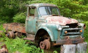ЗМІ: Власники старих автомобілів щороку платитимуть 800 гривень