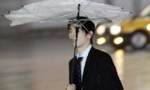 У Японії оголошено штормове попередження через наближення потужного тайфуну Віпха