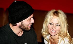 Памела Андерсон повернулась до колишнього чоловіка