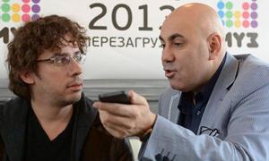 Галкін і Пригожин на спір робитимуть кубики на животі