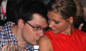 Асмус спростувала чутки про розлучення з Гариком Харламовим