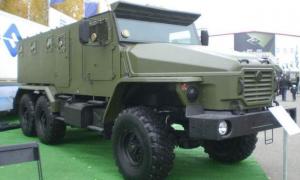 Російська поліція розганятиме мітинги спеціальними бронемашинами