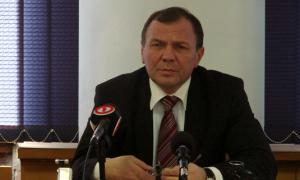 Мер Ужгорода поскаржився міліції на школярів, які бунтували під міськрадою