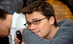 Гарик Харламов відвідує курси молодих татусів