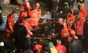 Число жертв обвалення торгового центру в Ризі досягло 25 осіб