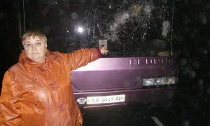 У Одеській області невідомі закидали камінням автобус із мітингувальниками, які їхали у Київ на Євромайдан