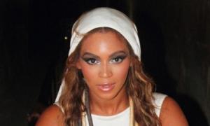 Співачку Бейонсе прогнали з єгипетських пірамід за невихованість