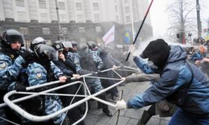 Європарламент просить українську владу не чіпати мітингувальників