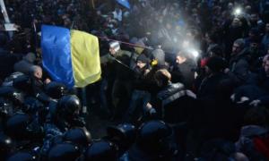 Для провокацій і бійок на Євромайдані збирають за гроші людей