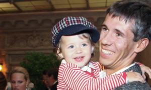 ЗМІ: Олексій Панін б’є доньку і роками не показує її колишній дружині