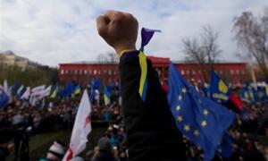 Журналісти «1+1» вийшли на мітинг у бронежилетах