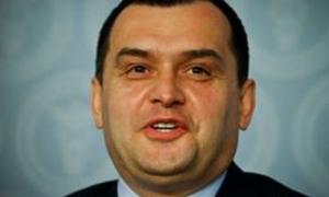 Міністр МВС Захарченко відверто каже, що міліція била й буде бити