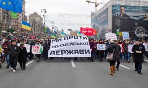 Світові ЗМІ дивуються, чому парламент досі не усунув Президента від влади