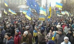 Колона мітингувальників уже біля Банкової