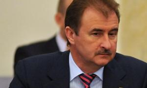 Попов пообіцяв, що не виганятиме силою мітингувальників з мерії