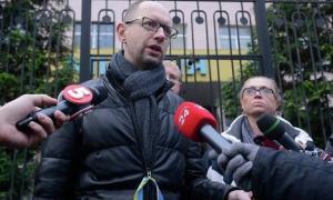 Арсеній Яценюк оголосив про розширення акції протесту