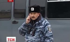 Полковник міліції Косюк запевняє, що під час штурму Банкової він був у Кабміні