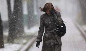 У вихідні Україну засипатиме мокрим снігом та завіватимуть вітри