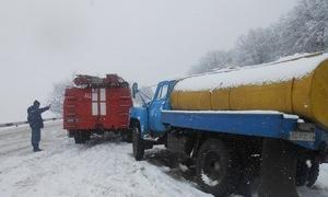 Близько 80 населених пунктів в Україні знеструмлено через негоду