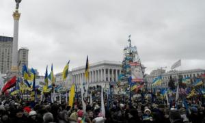 На Майдані Незалежності прочитали молитву і виконали гімн України