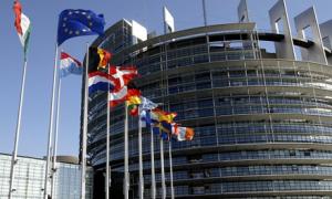 Євродепутати рекомендують Україні провести дострокові вибори