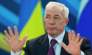 Азаров лякає українців одностатевими шлюбами