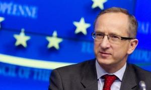 ЄС відповів на «одностатеві шлюби» Азарова: «таких вимог немає»