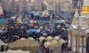 На Євромайдані нарахували до 100 тисяч людей. Трансляція