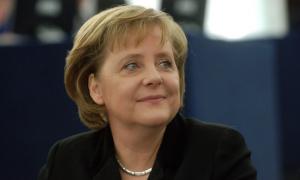 Меркель досі чекає Україну в ЄС і шкодує пр рішення Януковича