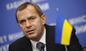 Клюєв вважає, що політична криза може розвалити Україну на три частини
