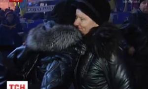 На Святого Миколая учасники Євромайдану та Антимайдану тимчасово об’єдналися