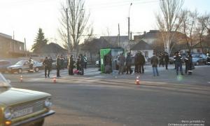 У Луганську перекинулася маршрутка, 18 пасажирів госпіталізовано