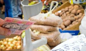Українці витрачають на їжу найбільше грошей серед усіх європейських країн