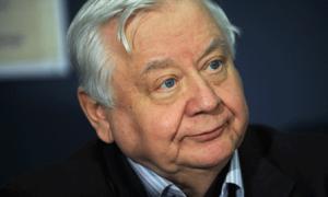 Олег Табаков ледве ходить через важку хворобу