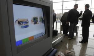 У Росії зборонили проносити будь-які рідини в літак