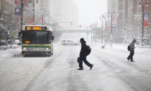 У США проти ожеледиці на дорогах використовують розсіл і буряковий сік