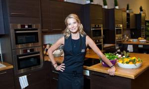 Юлія Висоцька вперше після трагедії з донькою вийде в люди