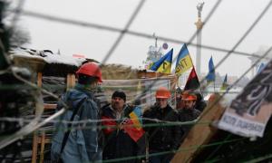 Євромайдан готується до важкої ночі