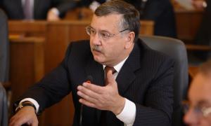 Гриценко відмовляється від депутатських повноважень 