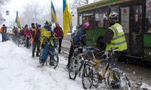 Харківські активісти провели велопробіг на підтримку Євромайдану 
