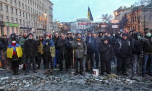 Російська преса стверджує, що у Києві з силовиками воюють підготовлені бойовики