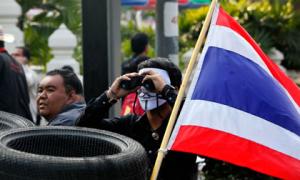 В охопленому протестами Таїланді введено надзвичайний стан