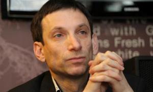 Журналіст Віталій Портніков через погрози покинув Україну