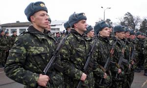 Збройні сили поза політикою й не будуть розганяти протестувальників